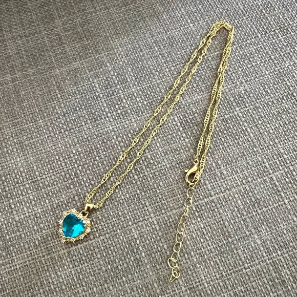 Blue Crystal Heart Gold Necklace Statement Chain Rhinestone - Picture 2 of 2